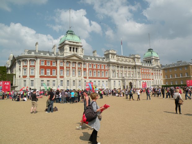 Bâtiments officiels, Horse Guards parade
